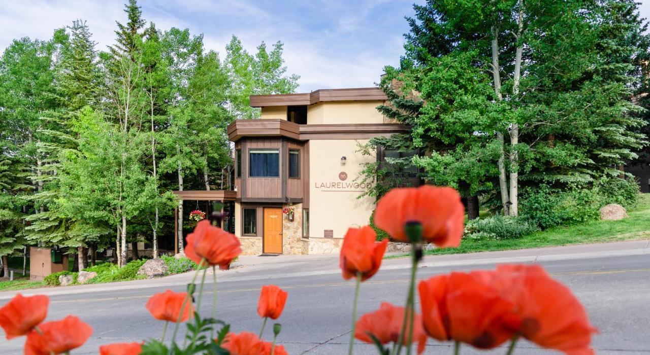 Laurelwood Condominiums 303 Сноумас Вилидж Екстериор снимка